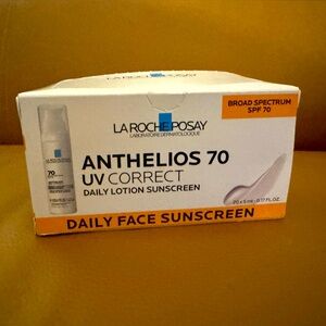 La Roche-PosayAnthelios UV Correct SPF 70 Daily Face Sunscreen with Niacinamide